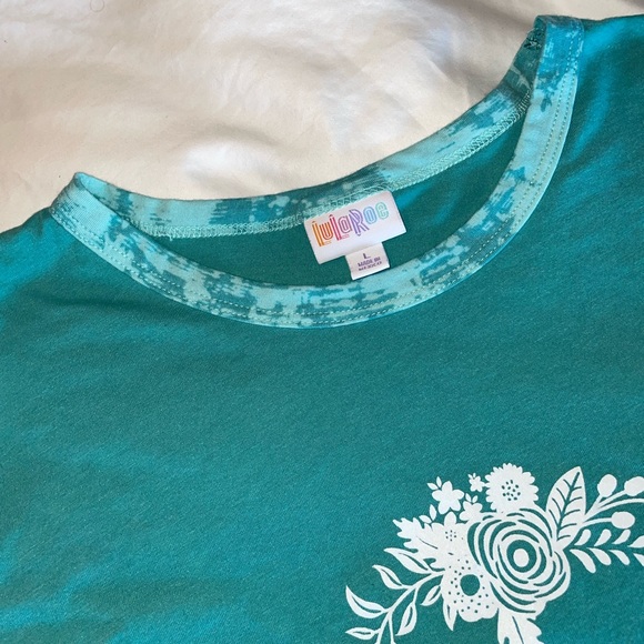 BOGO FREE Lularoe Liv T-Shirt - Picture 3 of 5